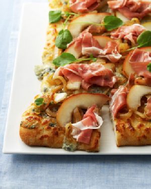Parma Ham Pizza with Two Cheeses, Pear and Caramelized Onion