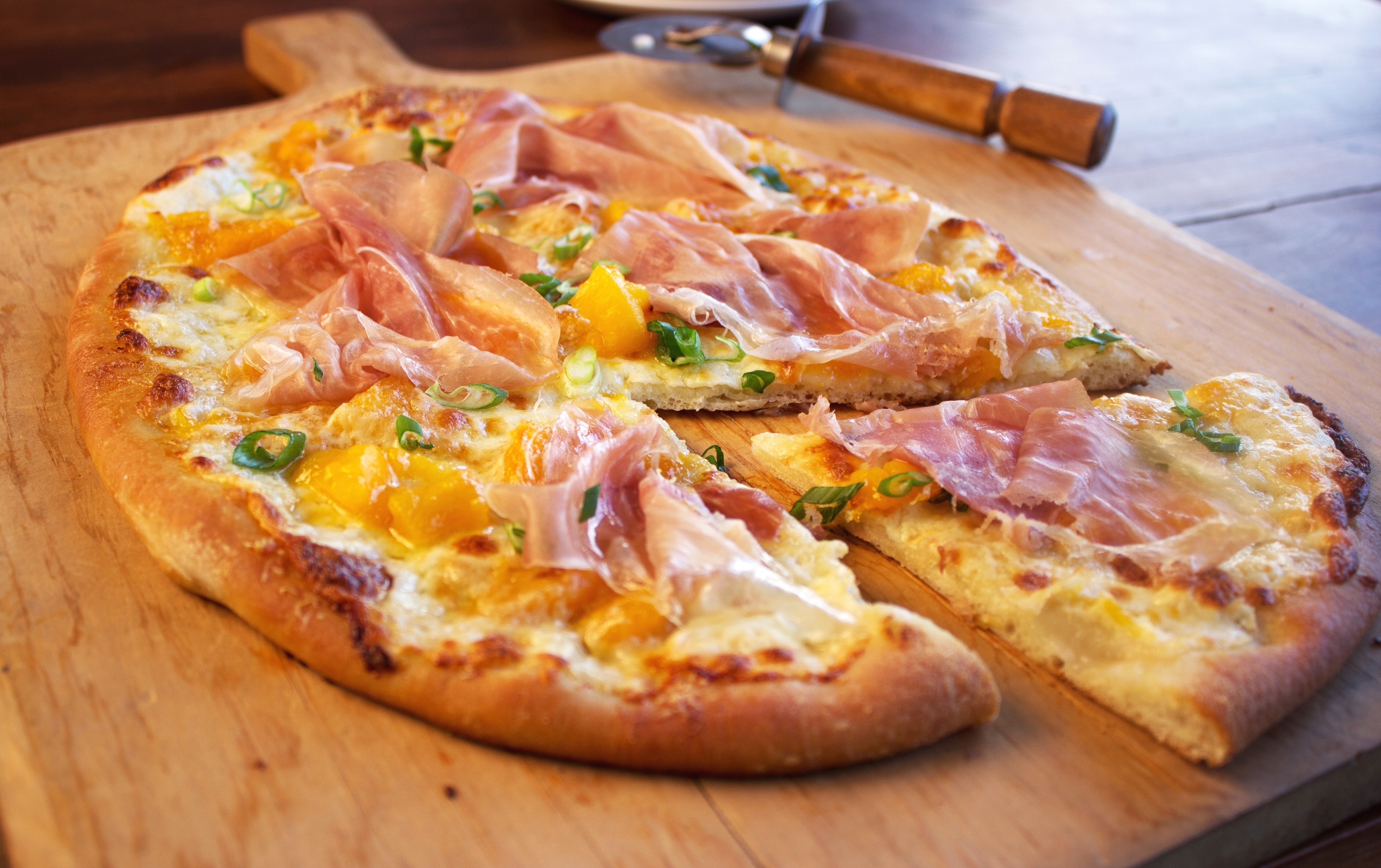 Cherry Tomato Prosciutto Pizza - CPA: Certified Pastry Aficionado