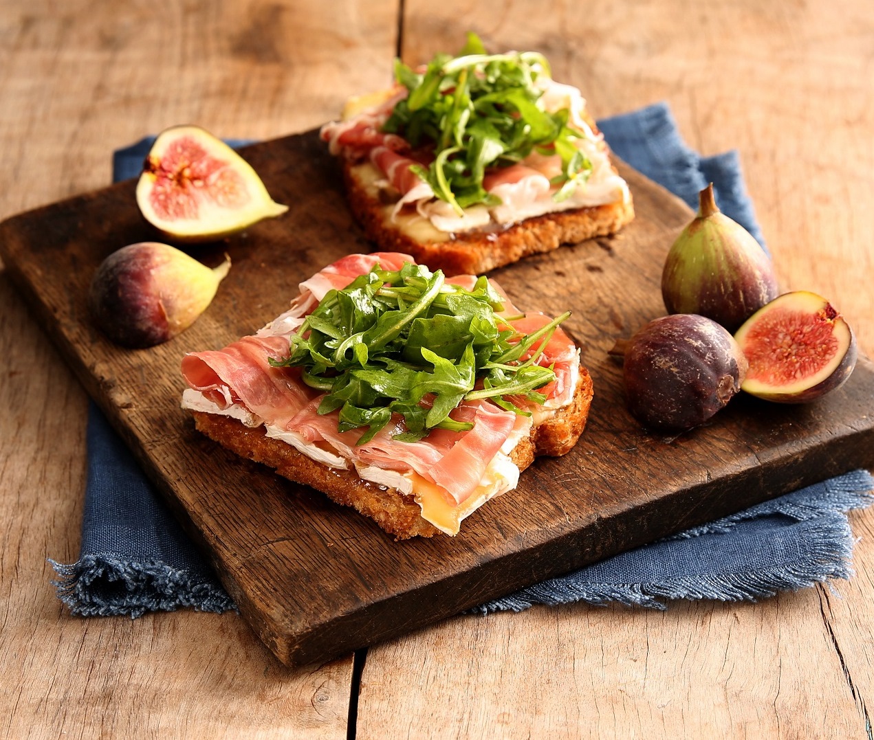 Open-Faced Prosciutto and Egg Sandwich Recipe: How to Make It